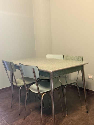 Tavoli formica diversi - tavoli,