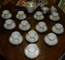 MAGNIFICO SERVIZIO DA TE' 12 PERSONE, BAREUNHER PORCELLANA BAVARIA ORO ZECCHINO