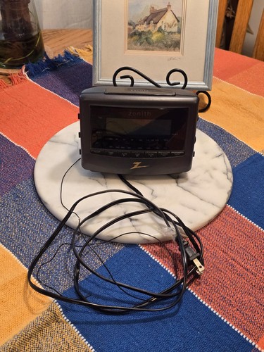 Zenith z124b radio - zenith,