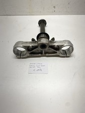 piastra inferiore forcella