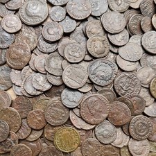 Antico numero romano e follis, molte monete disponibili, buona qualità
