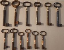 LOTTO 1° DI 12 CHIAVI ANTICHE
