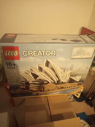 Lego 10234 sydney opera house - lego,