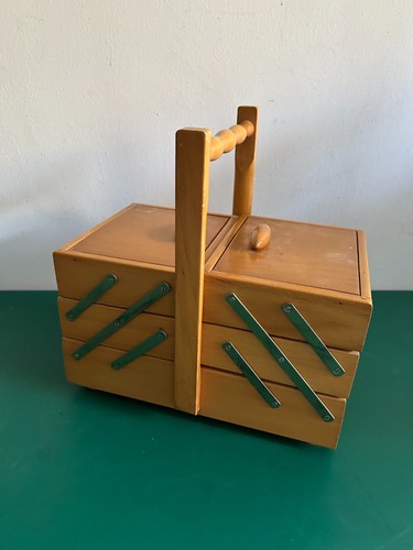 Cassetta sarta legno con - da, in