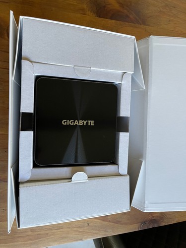 Mini barebone gigabyte brix - pc,