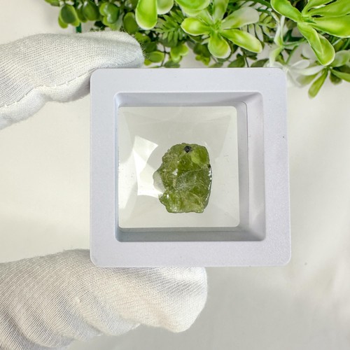 Pietra peridoto grezza - pietra, /
