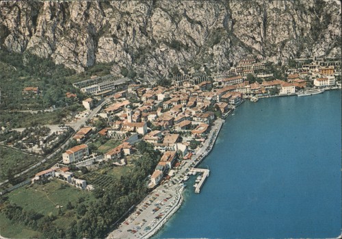 Fantoni rivetta limone - limone,, italia