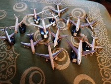 modellini aerei di linea in ferro