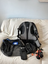 Aqua Lung Black and Gray