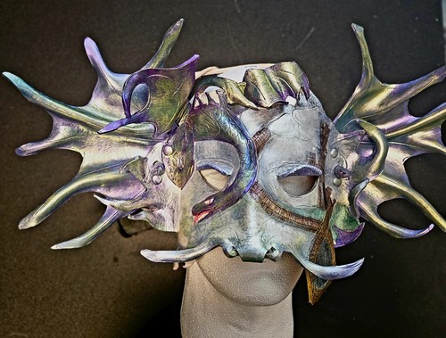 Maschera drago pelle - maschera, "castello