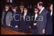 35mm vintage slide* 1995 MILANO - Maurizio GUCCI Funerali dell'imprenditore (3)