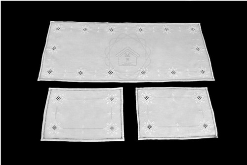 Set centrini pezzi ricamo - set,