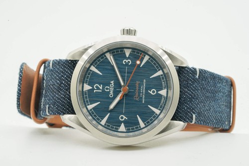Omega railmaster axial blue - co?axial,