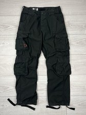 Pantaloni larghi multitasche