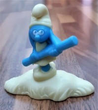 MA20 PUFFO PUFFETTA THE LOST VILLAGE MCDONALD’S HAPPY MEAL -THE SMURFS PEYO 2017