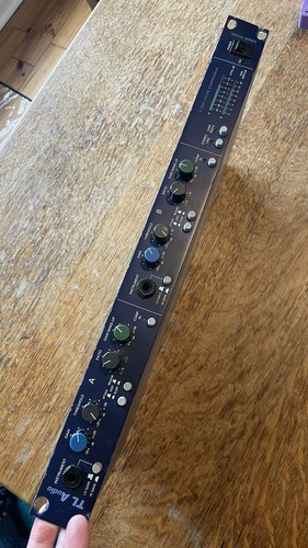 Compressore valvole audio - compressore, a
