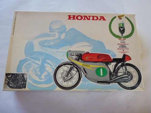 Maquette honda 250 six - maquette,