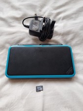 Nintendo 2DS XL nero e blu