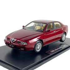 Modellino Auto Triple9 1/18