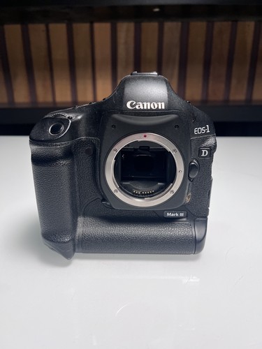Canon eos mark iii - –, solo