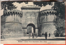 CARTOLINA  VELLETRI NON  VIAGGIATA ANNI 10/20 ANTICA PORTA NAPOLETANA ANIMATA