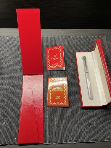 Cartier must de - cartier,