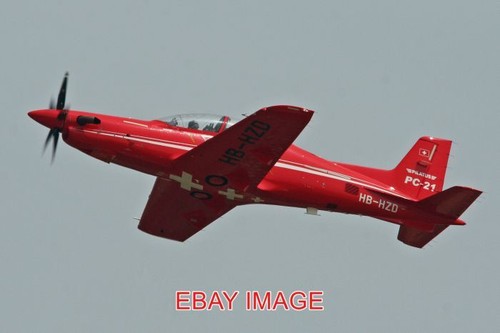 Photo aeroplane pilatus 21 - photo,
