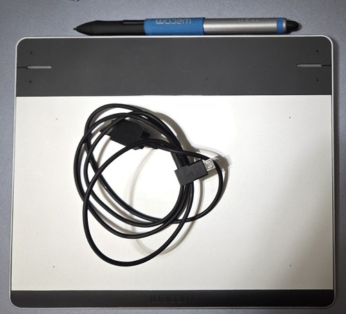 Wacom cth 480 intuos small - wacom,