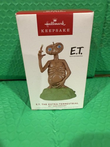 Hallmark keepsake ornament - hallmark,