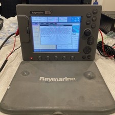 Raymarine C80 E02020 Color