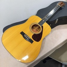 Chitarra acustica Yamaha