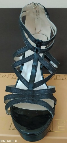 Sandali neri con tacco - sandali,