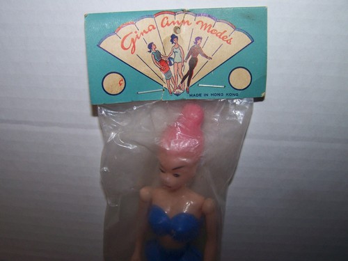 Bambola five and - dime, store