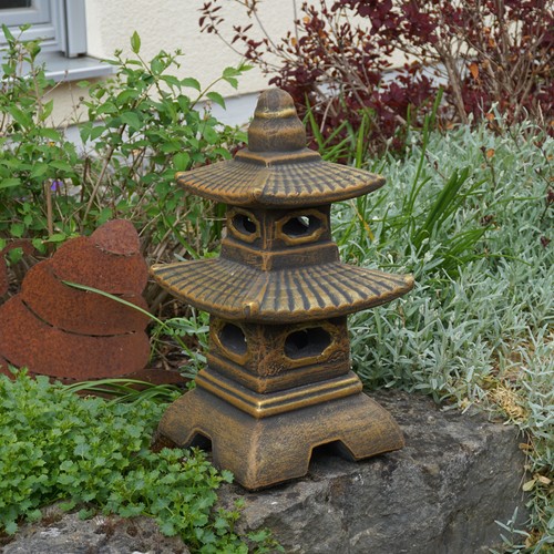 Pagoda lanterna pietra - lanterna,