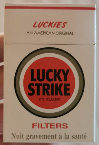 Lucky strike france empty - -,