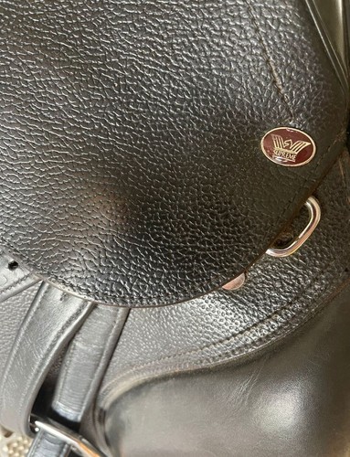 Sella equitazione per dressage