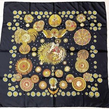 Sciarpa bandana Hermès nera e oro Kare 90 usata