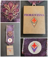 Medaglia calcio ⚽ FIORENTINA ? distintivo GIGLIO VIOLA❗gadget targhetta VINTAGE