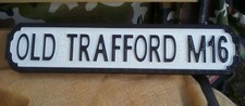 OLD TRAFFORD M16 cartello
