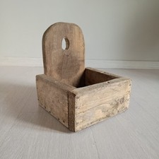 Vecchio porta sale rustico da