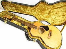 Maton EM6 Mini Chitarra Elettrica Acustica Nera Usata