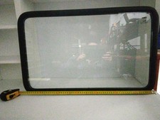 VETRO FISSO POSTERIORE CABINA PER IVECO Eurocargo 80E18 (91>02)