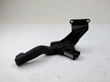 XR8F-9F832-BD PEDALE