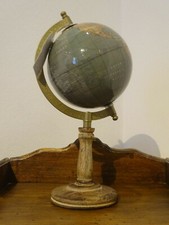 Mappamondo su base in legno