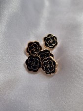 LOTTO 5 PICCOLI BOTTONI CHANEL