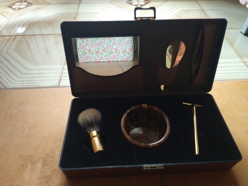 Kit per barba pelle - in,