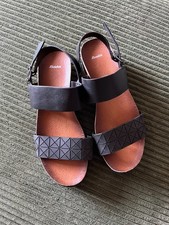 Sandali in vera pelle BATA -