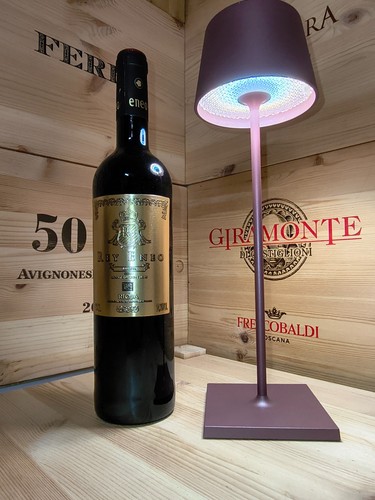 Bodegas oreades rey eneo - -,