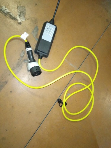 Caricatore per auto elettriche
