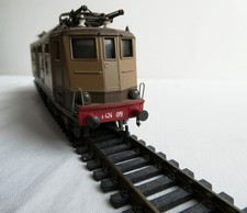 RIVAROSSI E 424 079 LOCOMOTORE  SCALA HO FUNZIONANTE MOVIMENTO E LUCI